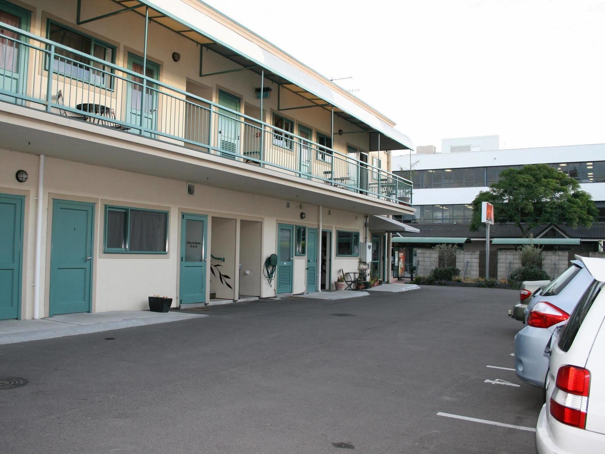 Astray & Backpackers 3* Rotorua